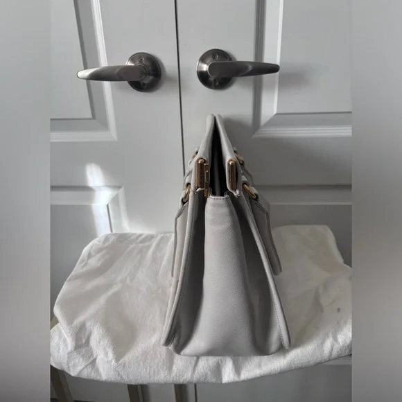 ✨ Host Pick ✨ Prada | Authentic 2012  Saffiano Lux Top Handle Tote Bag in Talco - Picture 12 of 15